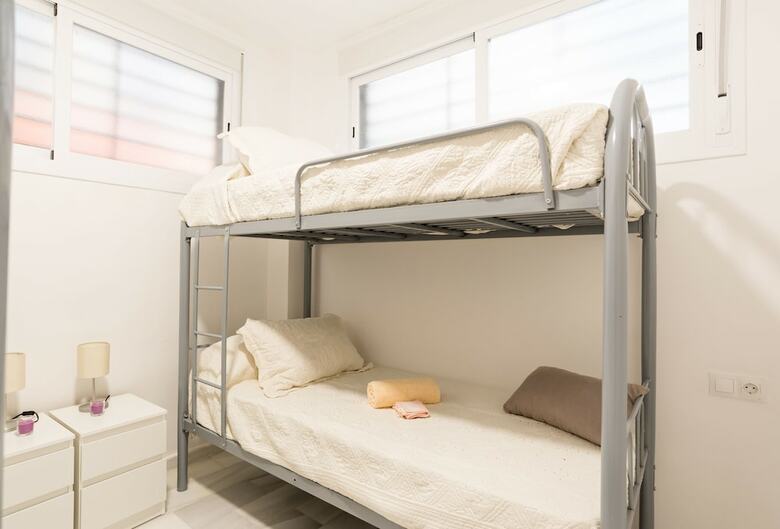 Hostal Ol� Hostels Malaga Zambrano