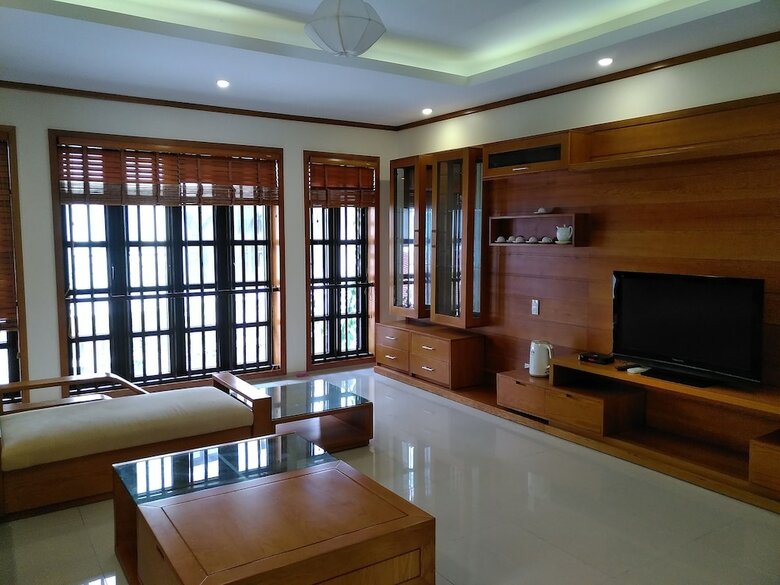 Hotel Halong & Me Hometel