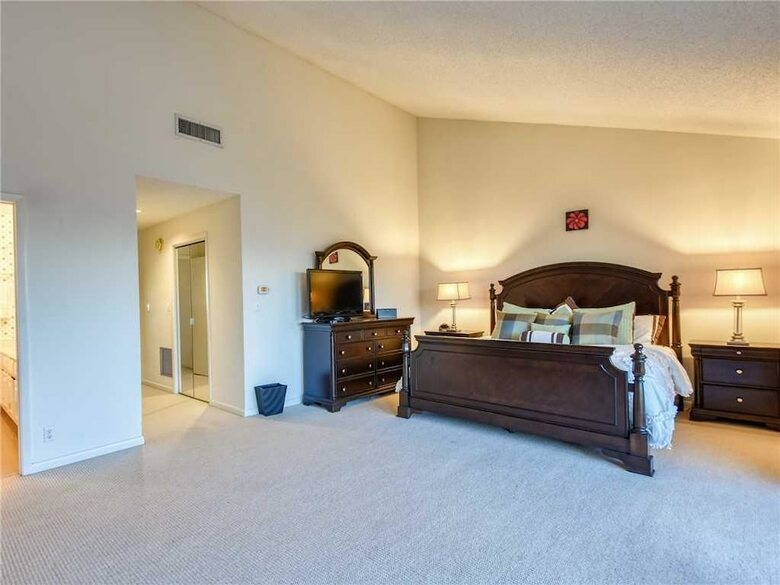 Spinnakers Reach 704 - Four Bedroom Condo