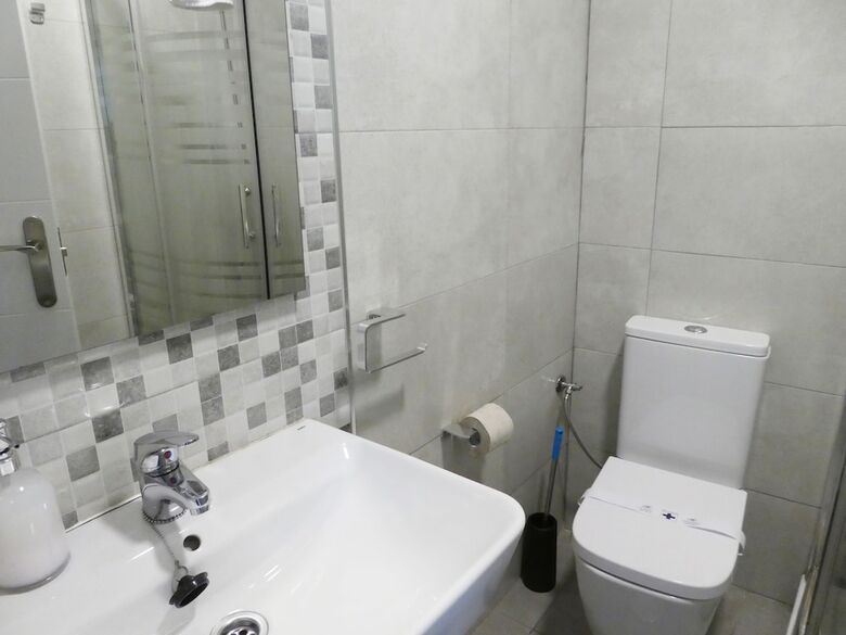 Apartamentos Mesones 18 3000