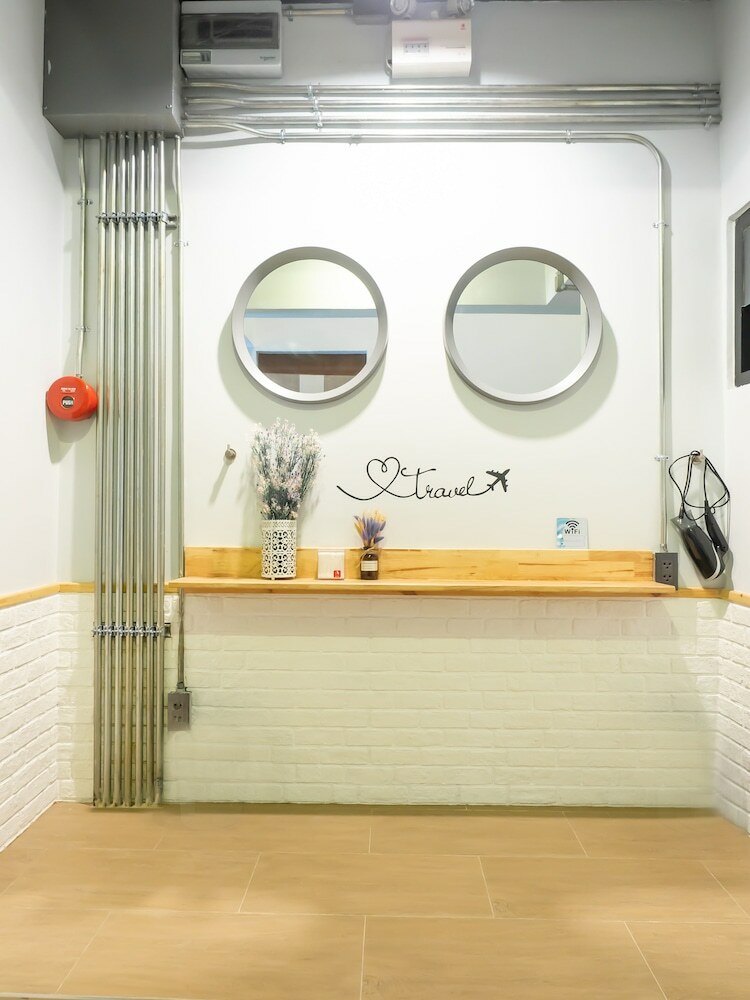 Hostal Ray Coffee Bar & Hostel - Adults Only