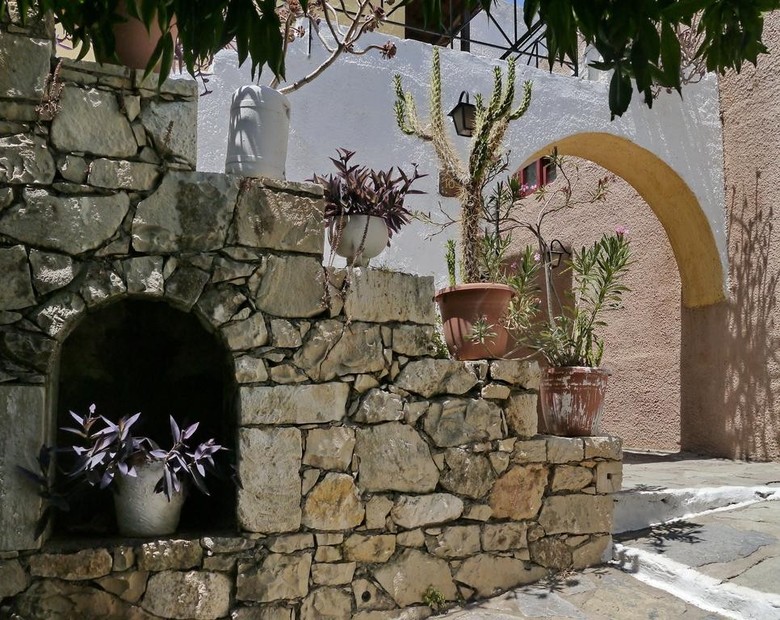 Hotel Arolithos Traditional Cretan Village