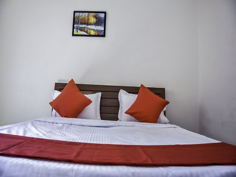 Oyo 27785 The Cloud Hotel And Resorts