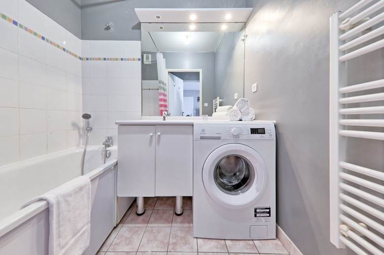 Parkside Apartment I