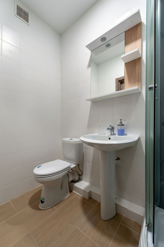 Apartment On Malysheva 42a 04