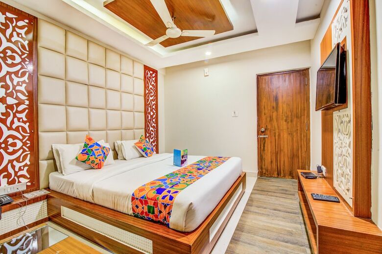 Fabhotel Empark