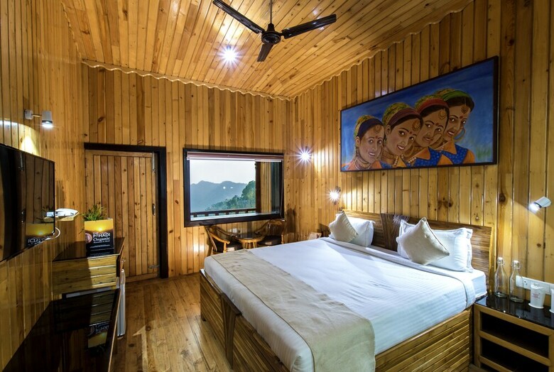Hotel Crimson Park Residency-the Pahadi