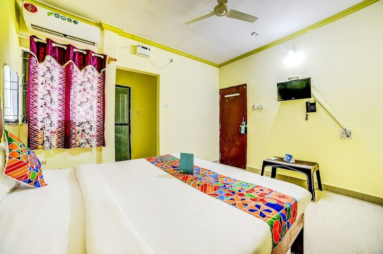 Hotel Fabexpress Purushottam Residency