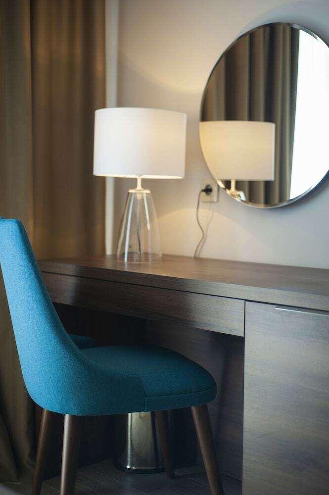 Hotel Twelve