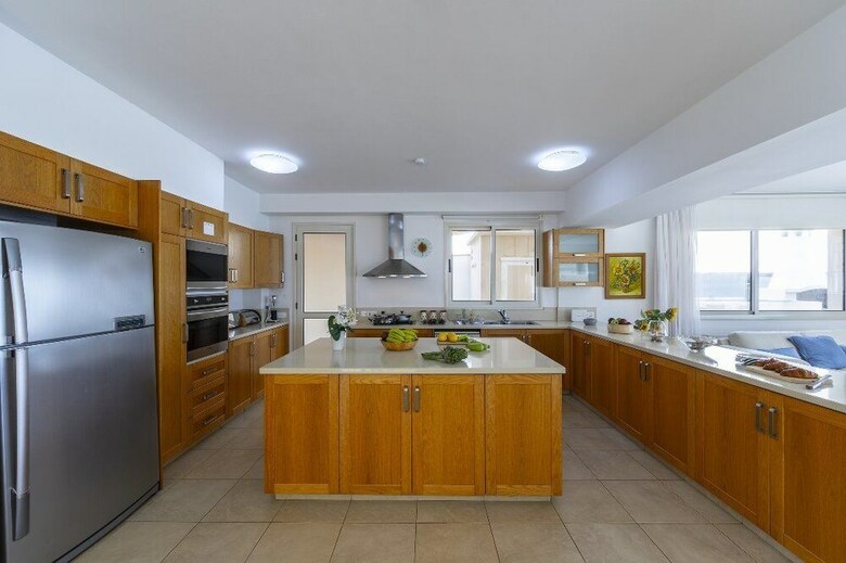 Protaras Beachfront Villa Pietra