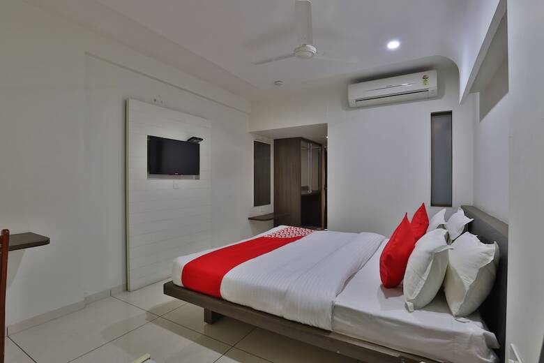 Oyo 11543 Hotel Panchsheel
