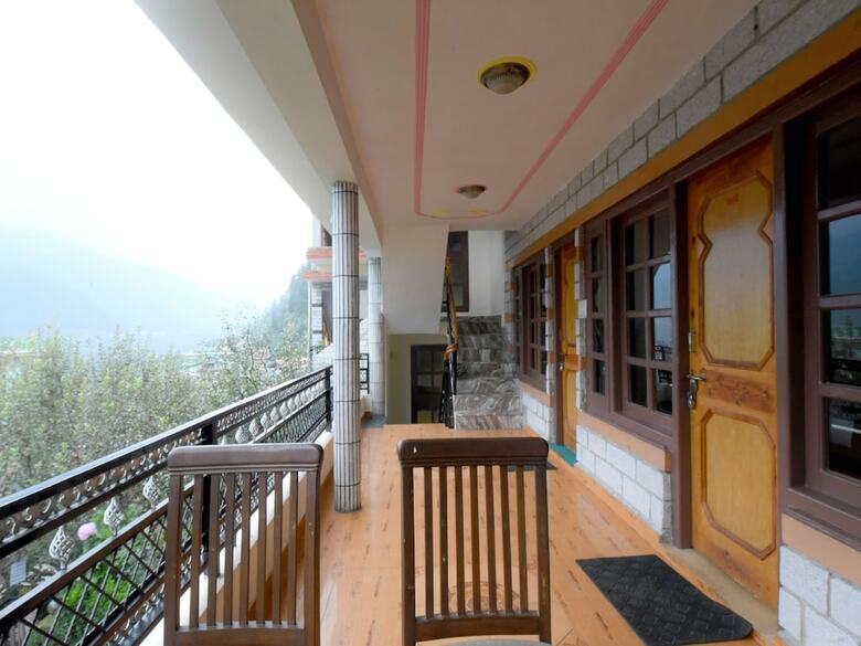 Hotel Oyo 18337 Dishant Cottage