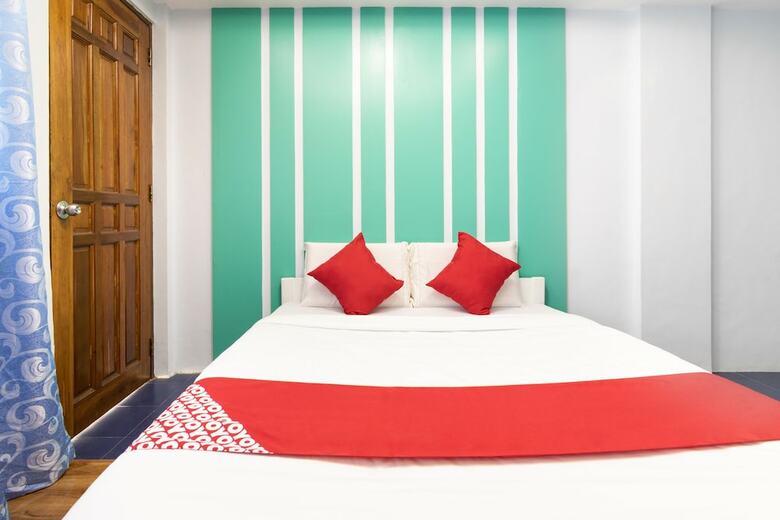 Hotel Oyo 128 D'builders Rooms Phase 2