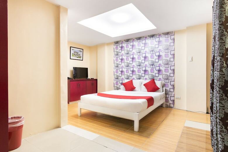 Hotel Oyo 128 D'builders Rooms Phase 2