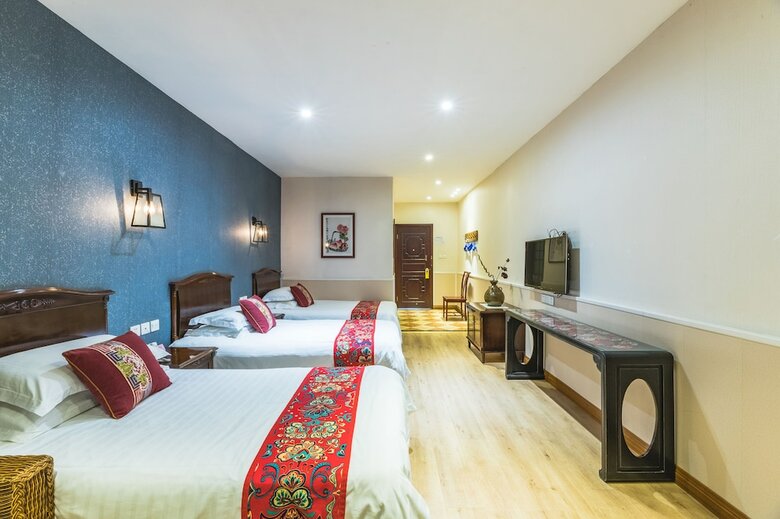 Chengdu Wenjun Courtyard Hotel