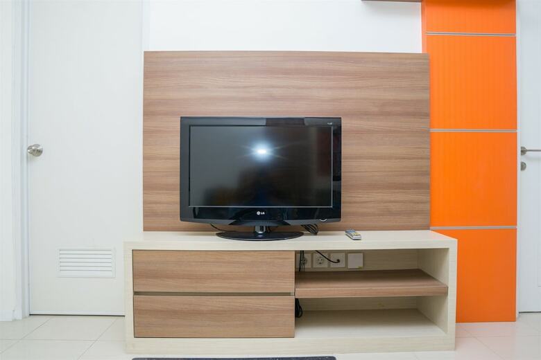Pleasant 2br Apartment At Parahyangan Residence