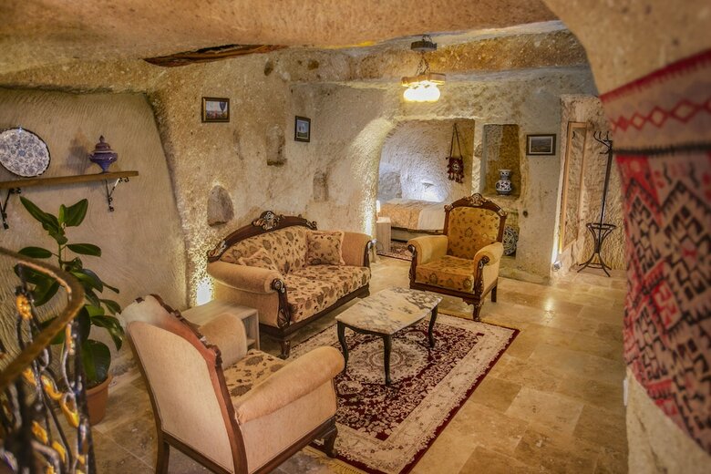 Hostal Kamelya Cave Hostel - Adults Only
