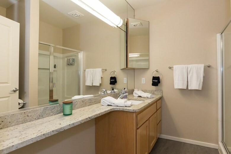 Kasa Seattle Bellevue Apartments