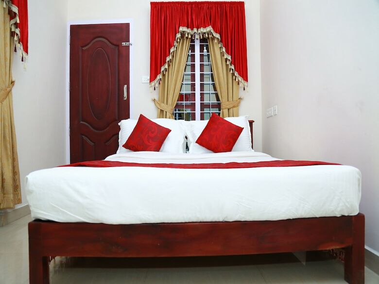 Hotel Oyo 15548 Mackal Residency