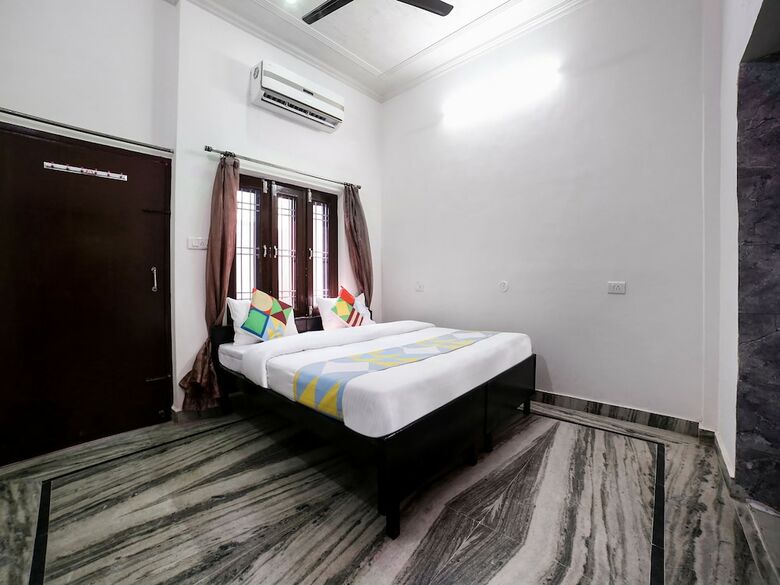 Oyo Home 22635 Modern Villa 3bhk