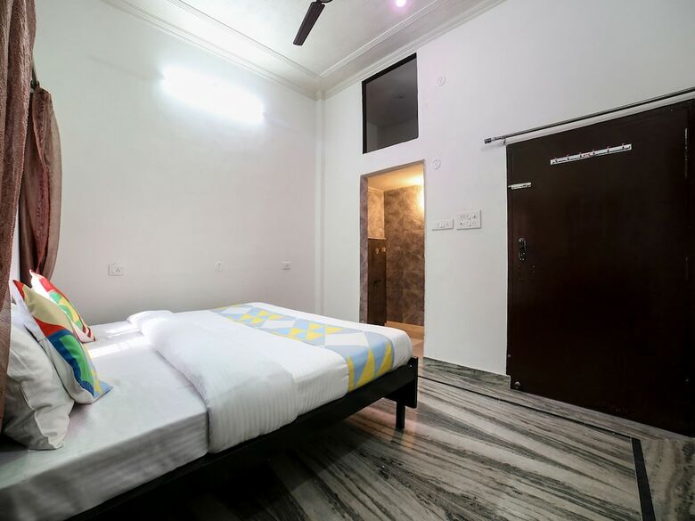 Oyo Home 22635 Modern Villa 3bhk