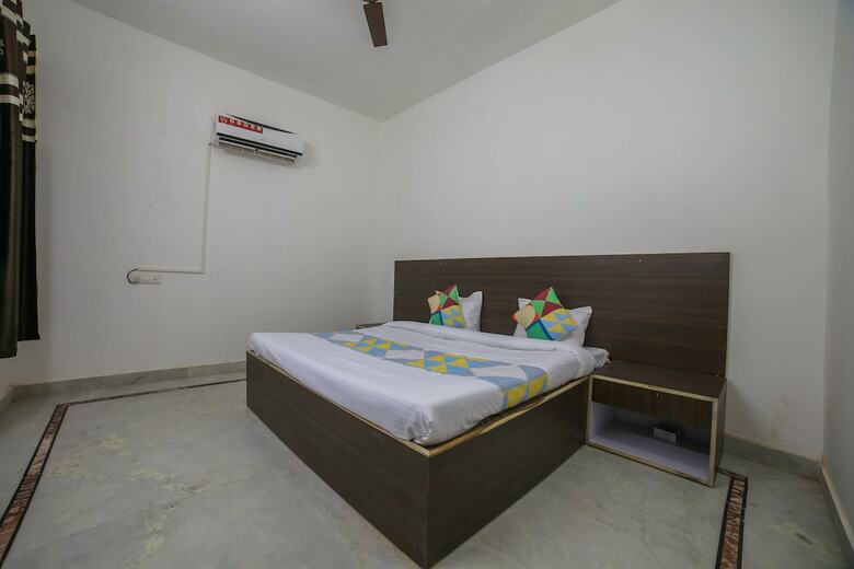 Oyo Home 16423 Spacious 3bhk