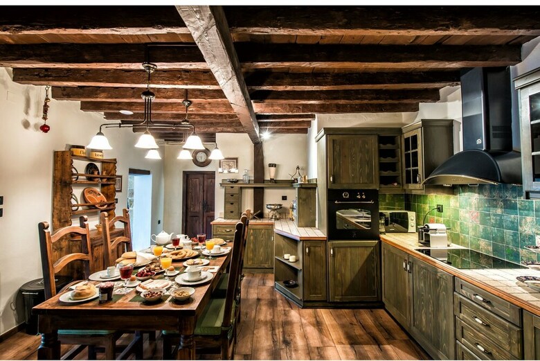 Lemuria Manor, Wine Dark Sea Villas
