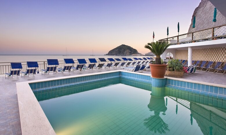 Hotel Vittorio Beach Resort