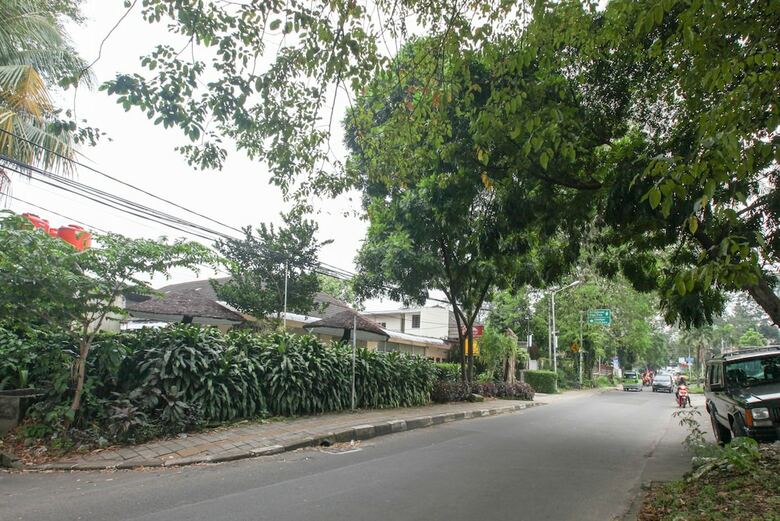 Hotel Literooms Kebun Raya Bogor