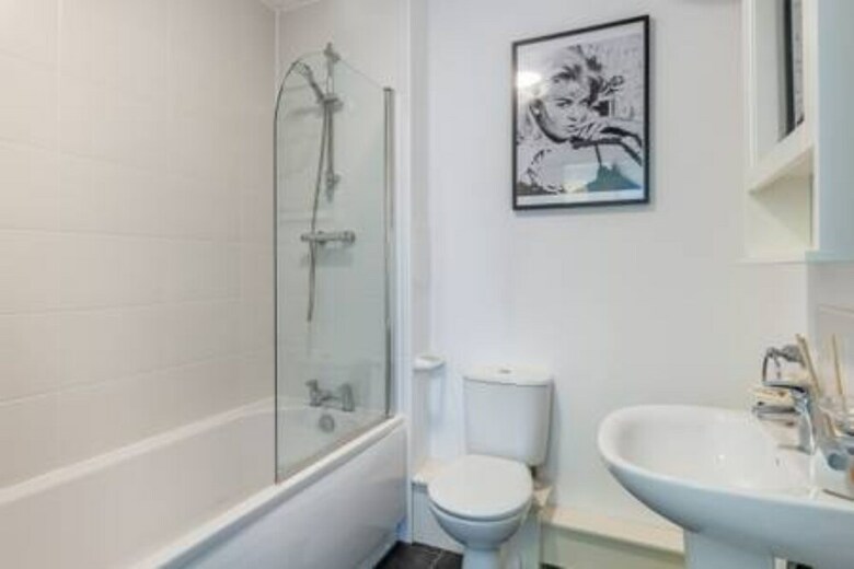 Apartamentos Modern 2 Bedroom Property In Stylish Complex