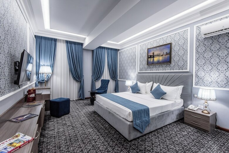 The Royal Mezbon Hotel & Spa