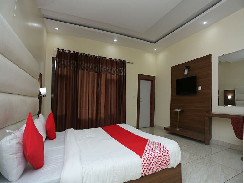 Hotel Oyo 28186 New Blue Heaven