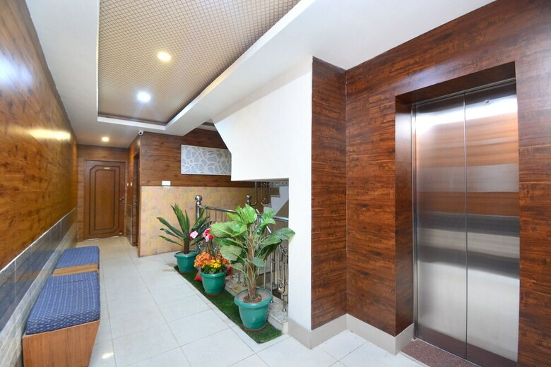 Oyo 31114 Hotel Pal Regency