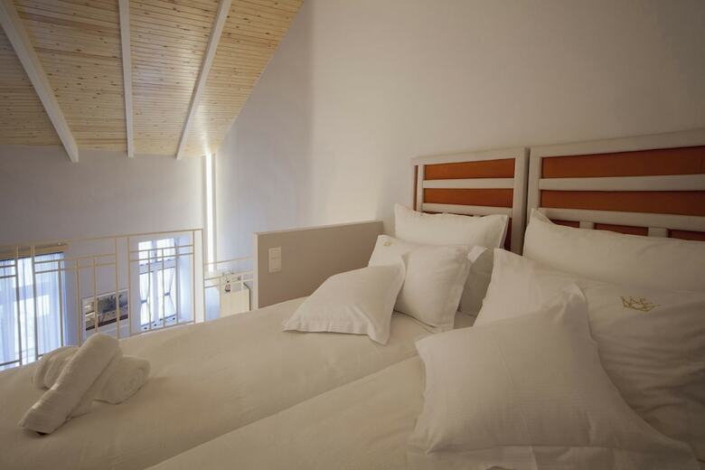 Aparthotel Dimi Luxurious Suites