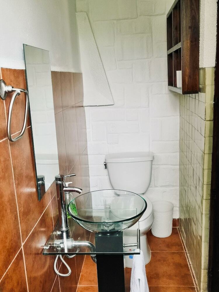 Hostal Mango Hostel