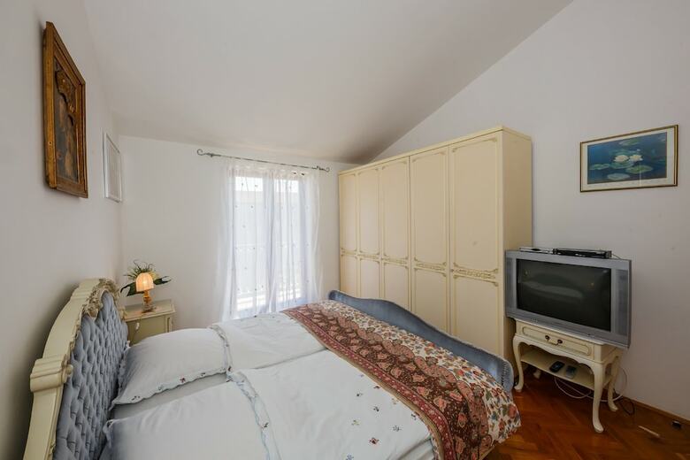 Apartments Bagic