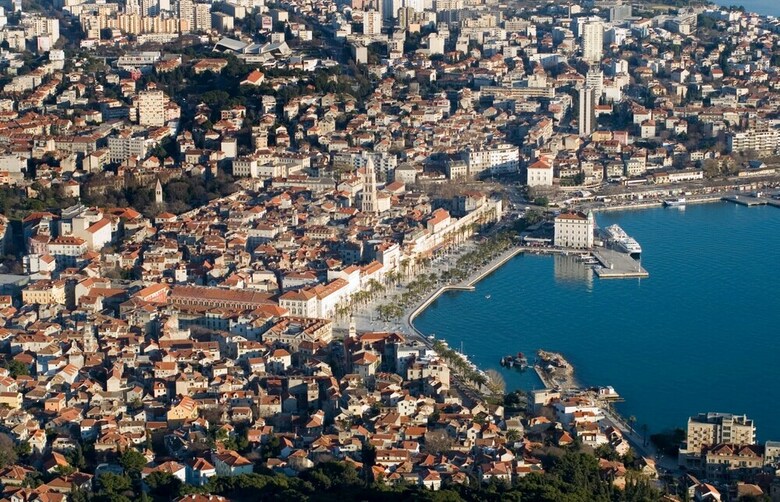 Apartment Depolo
