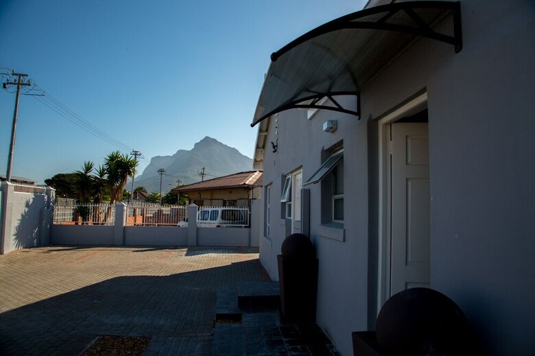 Hotel Annex Lodge
