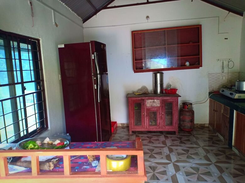 Hotel Begnas Lake Front Guest House