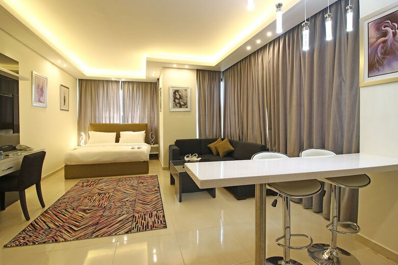 Aparthotel Palm Ville Suites