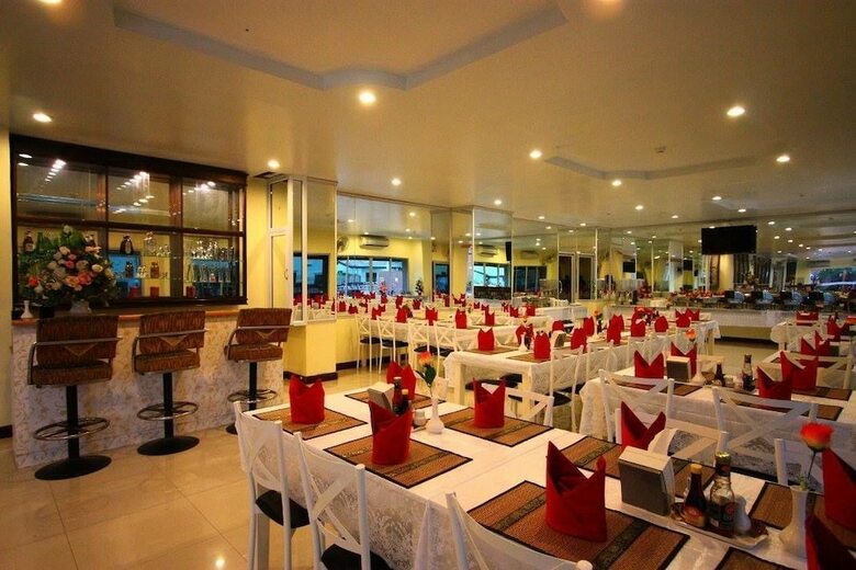 Hotel Sukhotai Resort