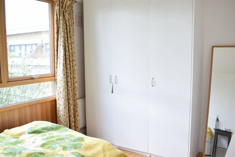 Lovely Flat In Brixton With Balcony