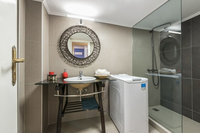 Comfy Apartment Near City Center