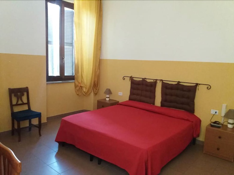 Hostal Ostello Ortensi