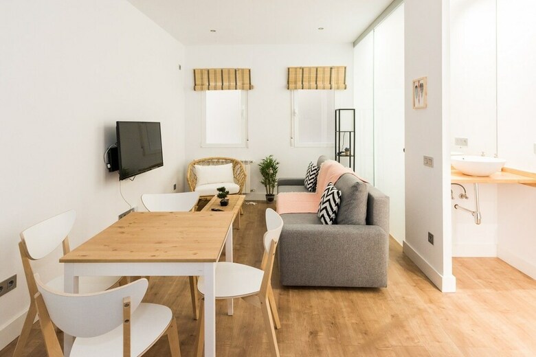 Apartamentos La Casa Del Mes�n de Paredes