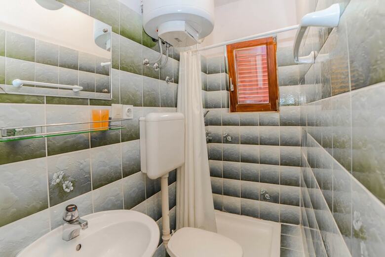 Apartments Jasko / Three Bedroom Jasko 1