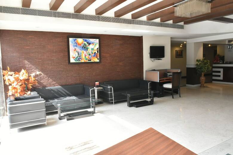 Hotel Impress