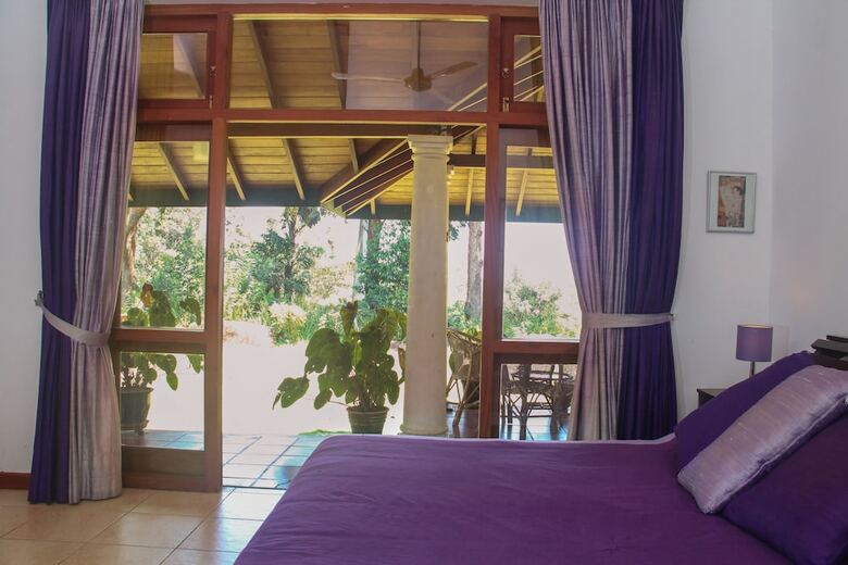 Hotel Jungle Tide Bungalow