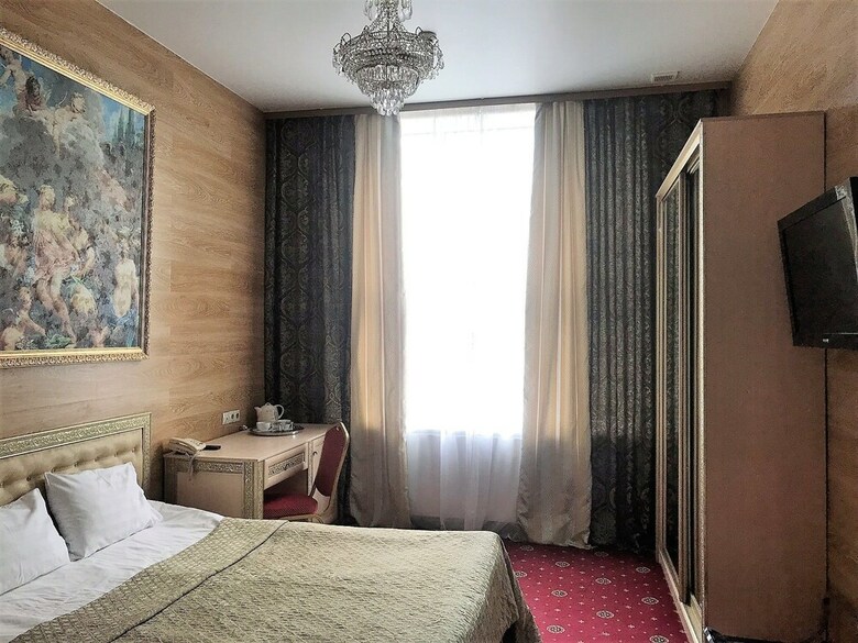 Hotel Sunflower River