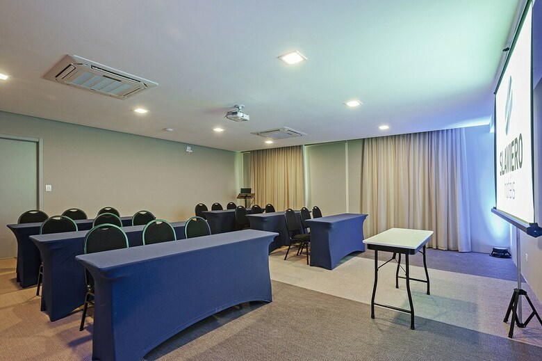Hotel Slaviero Essential Curitiba Aeroporto